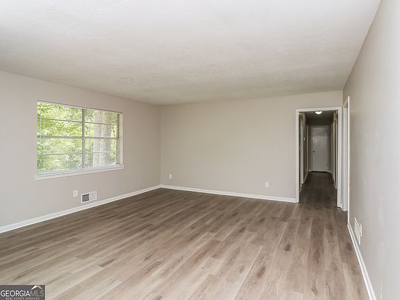 5th image of 3974 Wedgewood Dr
