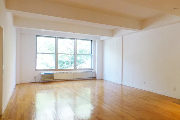 Rented by Brooklyn Bridge | media 20
