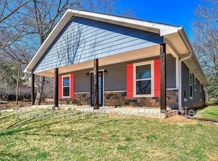 1231 W Chestnut St, Denison, TX 75020