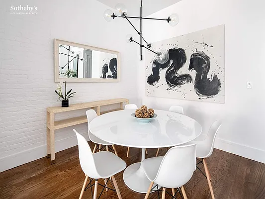 Sold by Sotheby's International Realty | media 13