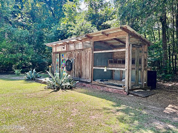 3rd image of 331 Orange Grove Road