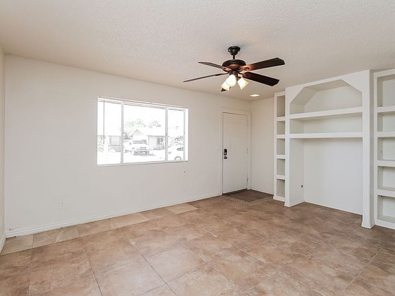 4th image of 1923 S Papago Dr
