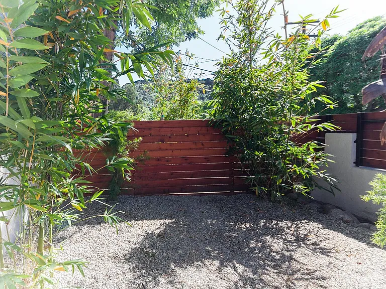 363 Leslie Way #1 — Photo 11