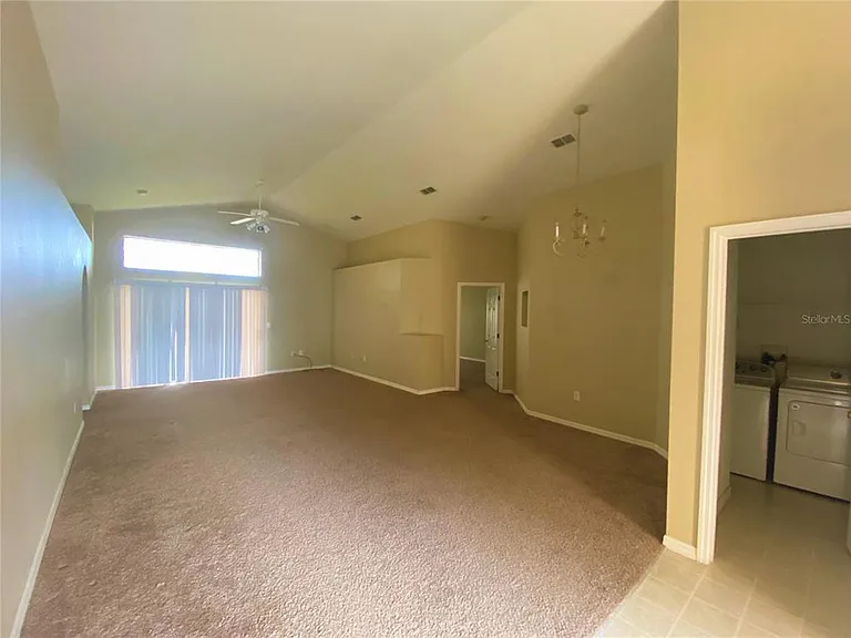 418 Ashley Pl — Photo 5
