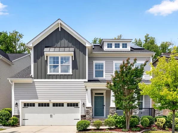212 Birdsgrove Ct, Cary, NC 27519