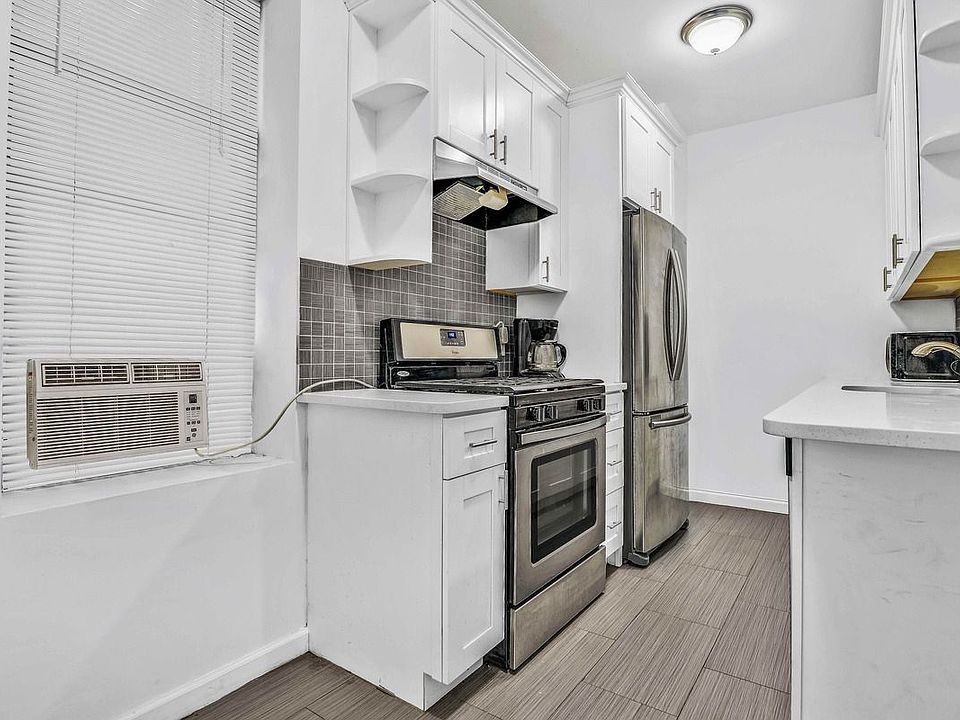 1st image of 6109 39th Ave #1
