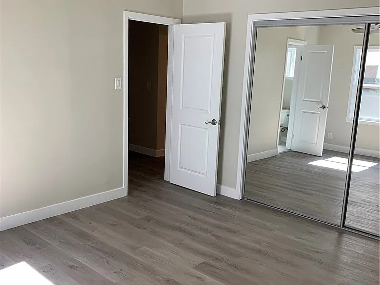 2310 Pelham Ave — Photo 7