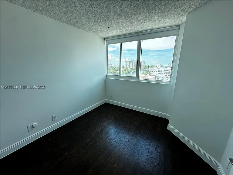 3411 Indian Creek Dr #1101 — Photo 12