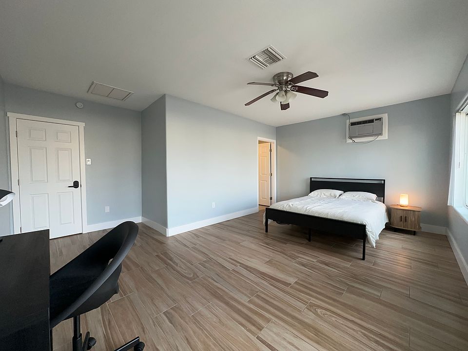 1st image of 1 W Fairmont Dr #5