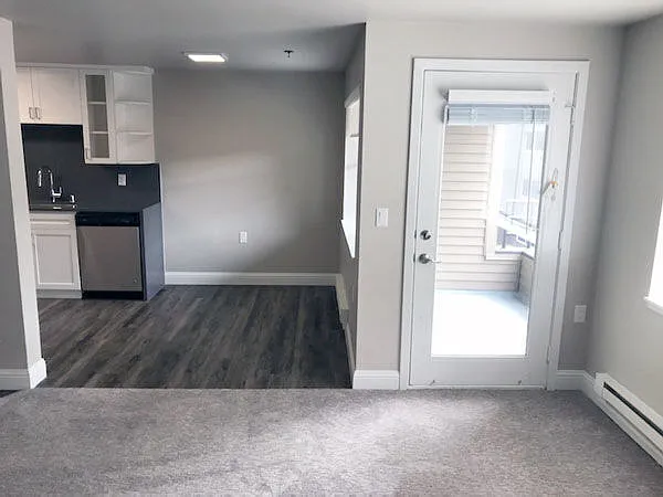 Vesper Apartments — Photo 10