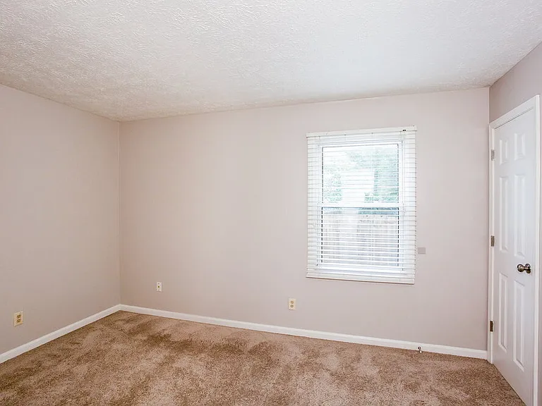 5723 Ensenada Ave — Photo 13