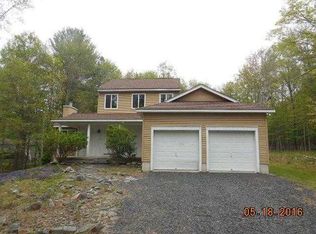 1254 Mink Trl, Bushkill, PA 18324