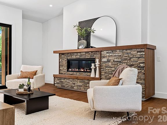 4th image of 78 Manchester Way