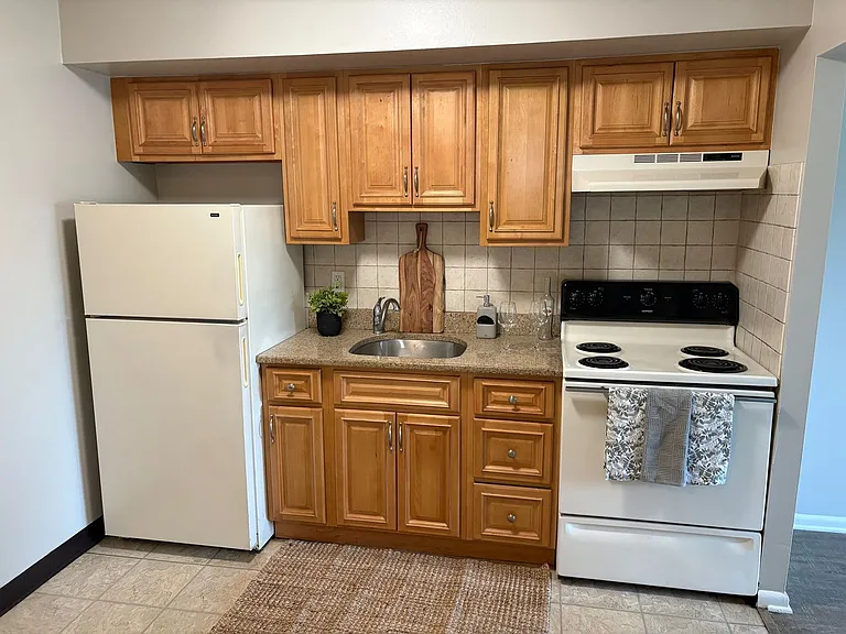 204 E Chester Pike — Photo 2
