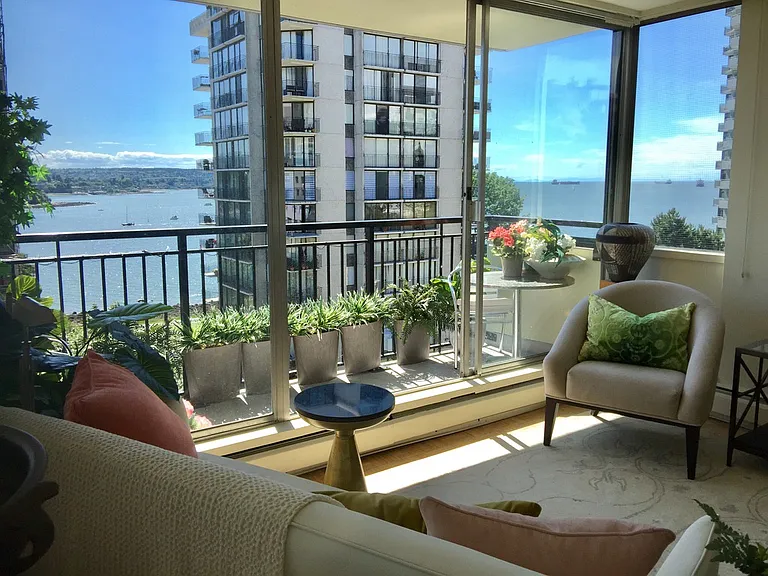 1534 Harwood St #601 — Photo 2
