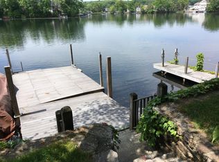 11 Edgemere Blvd, Shrewsbury, MA 01545