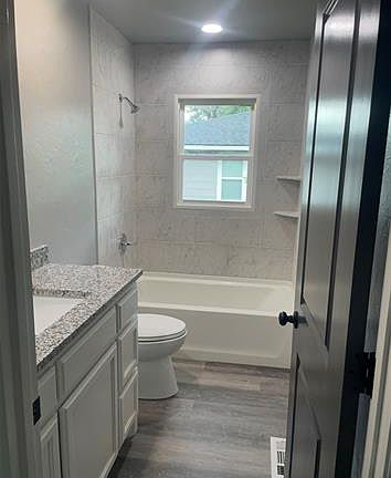 4th image of 505 N Hitchcock St