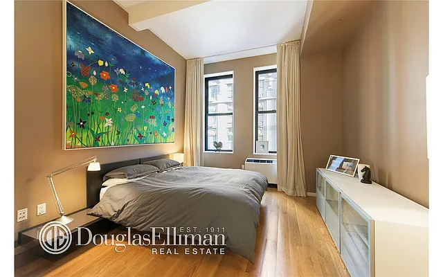 Rented by Douglas Elliman | media 27