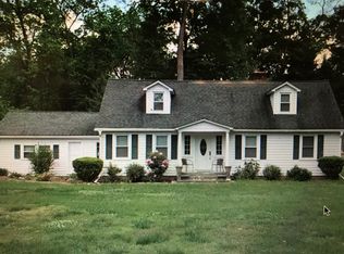 695 Vassar Rd, Poughkeepsie, NY 12603