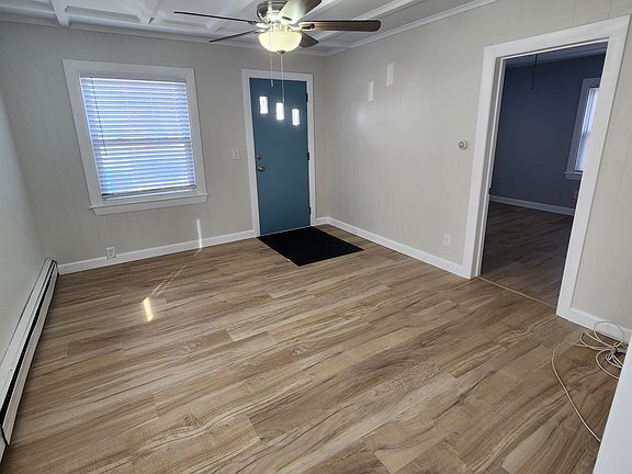 4th image of 87 Fisher St
