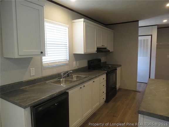 3rd image of 112 Tedder Rd