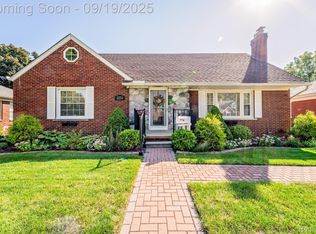 2253 20th St, Wyandotte, MI 48192