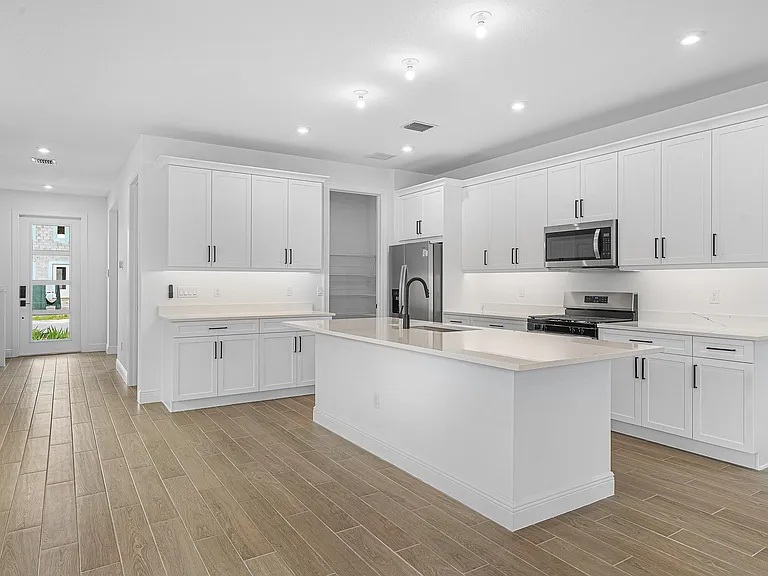 920 SW Newfield Ave — Photo 14