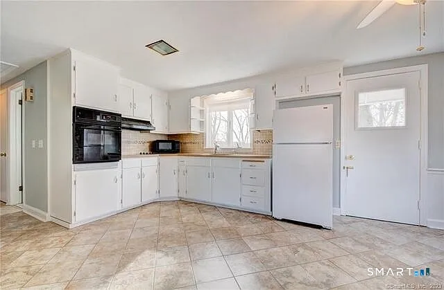 104 Clinton St — Photo 10