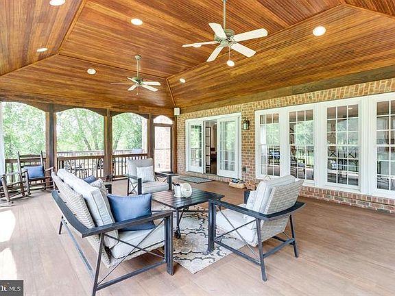 4th image of 2796 Marshall Lake Dr