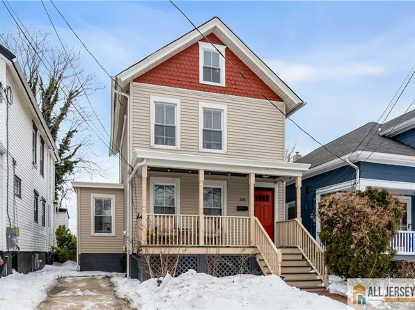 104 Church St, Keyport, NJ 07735