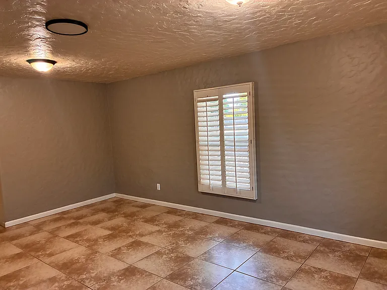8238 E Thomas Rd — Photo 2