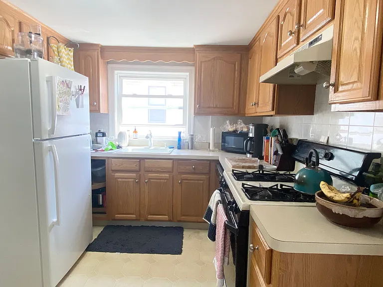 605 Main St #2 — Photo 3
