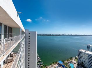 7601 E Treasure Dr #Penthouse 224, Miami Beach, FL 33141