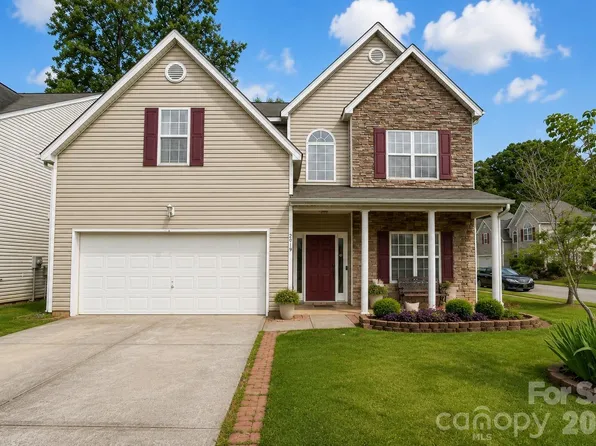 2019 Aberglen Dr, Charlotte, NC 28262