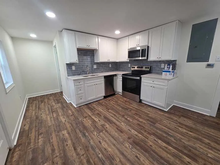 3 bed, 1438 sqft, $1,500 — Photo 3