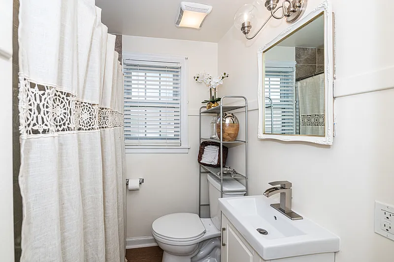 Thumbnail 13