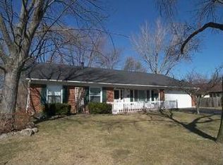 200 Burr Oak Dr, Lake Zurich, IL 60047