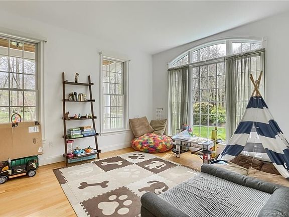 5th image of 174 Dawley Dr