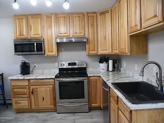 4th image of 1455 Joyce Dr
