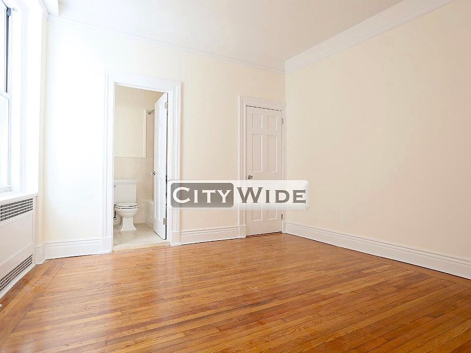 2nd image of 120 W 86th St APT 6A