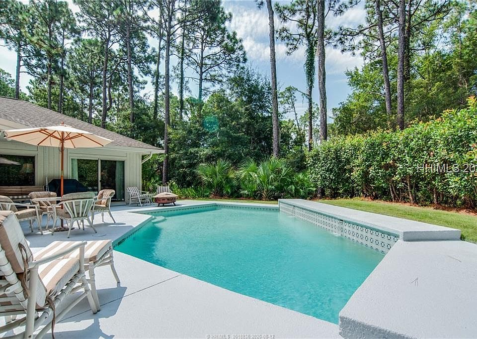 1st image of 46 Big Woods Dr