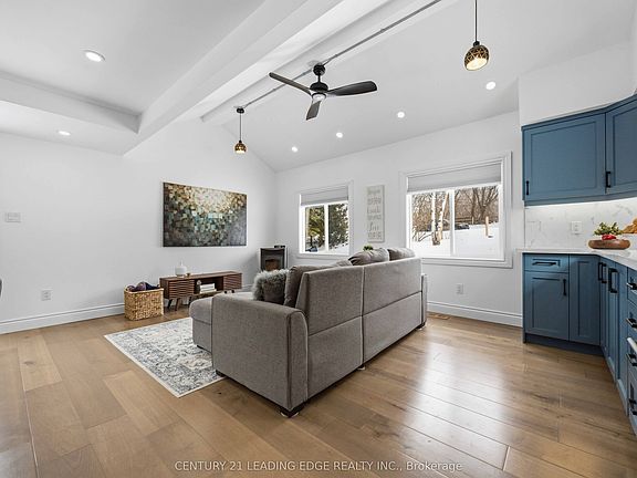 4th image of 13300 Concession 4 Rd #4