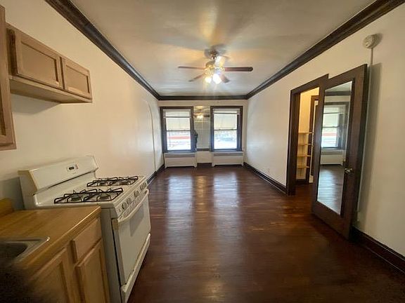 2nd image of 3207 N Cicero Ave Unit 304