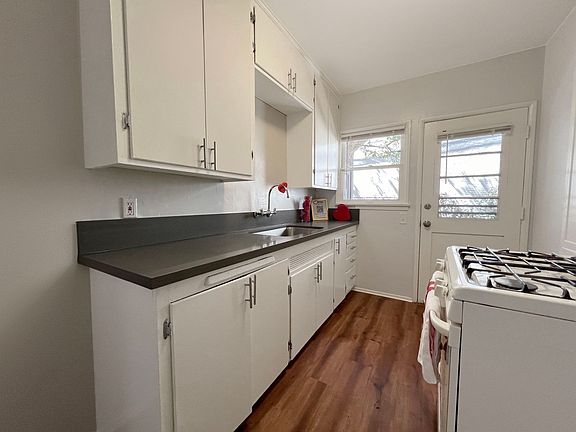 3rd image of 319 Bonito Ave APT 2