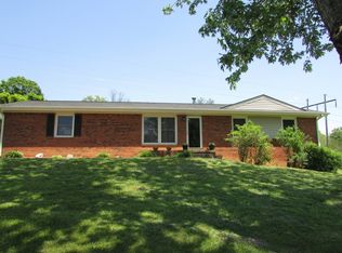 1 Pine Knoll Dr, Asheville, NC 28806