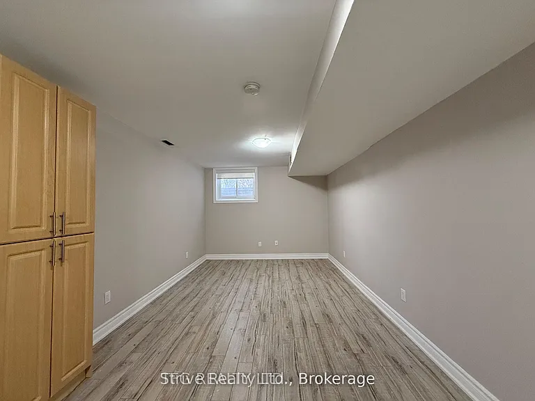 417 Henry St #LOWER — Photo 7