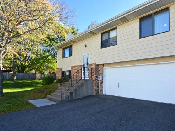 1244 Ferndale St N, Maplewood, MN 55119