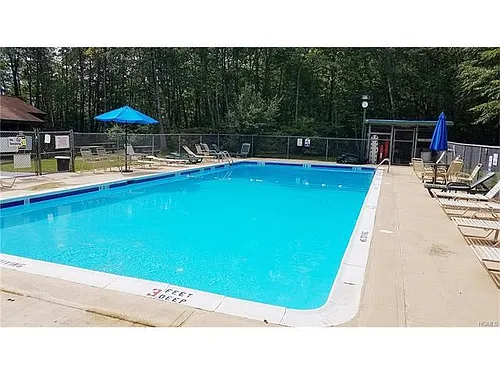 405 Fox Run Ln Photo 1