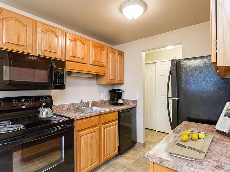 Newcastle Apartments and Townhomes — Photo 3