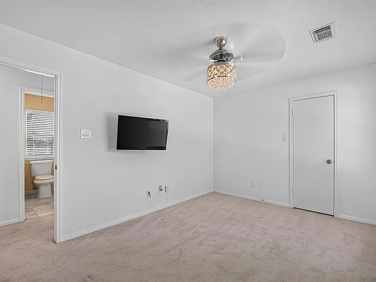 1806 Oak Ridge Dr — Photo 27